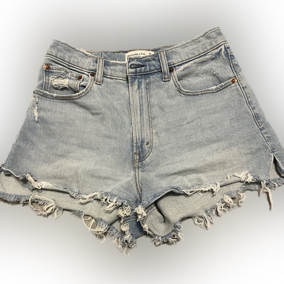 Abercrombie 90s Cutoff Denim Shorts - Picture 2 of 5